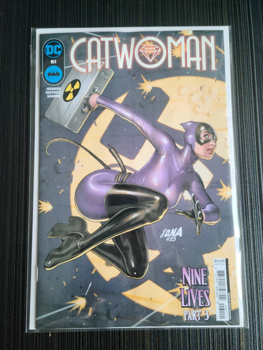 Catwoman #61 Cover A David Nakayama