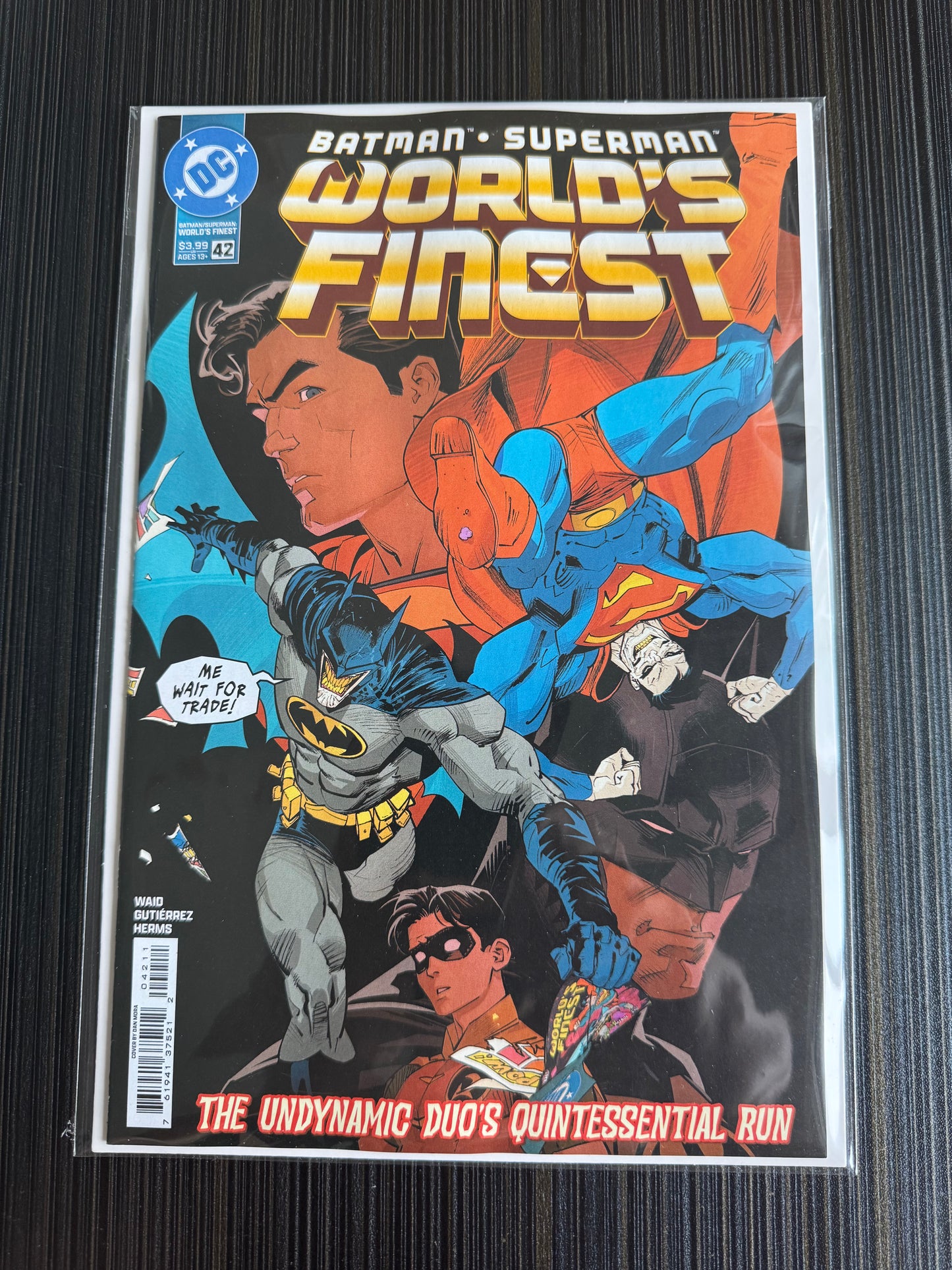 蝙蝠俠:超人:世界最佳#42 封面 A 丹莫拉