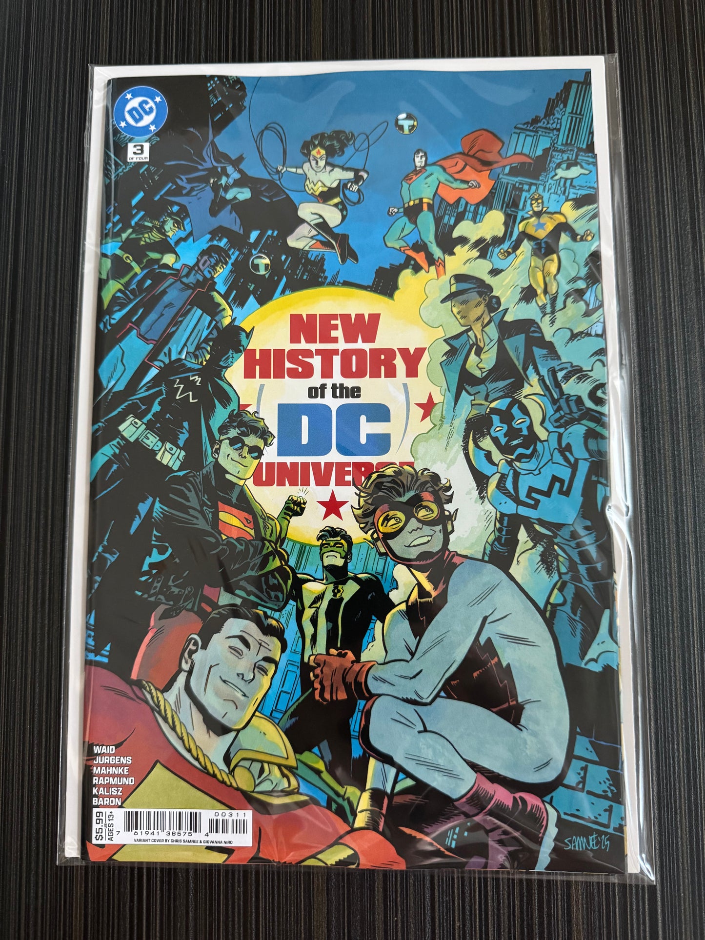 New History of The DC Universe #3 (of 4) Cover A Chris Samnee