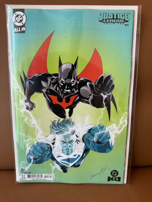 正義聯盟無限 #13 E 封面 Salvador Larroca 卡片紙變體 (DC KO) | 2025 年 11 月 25 日