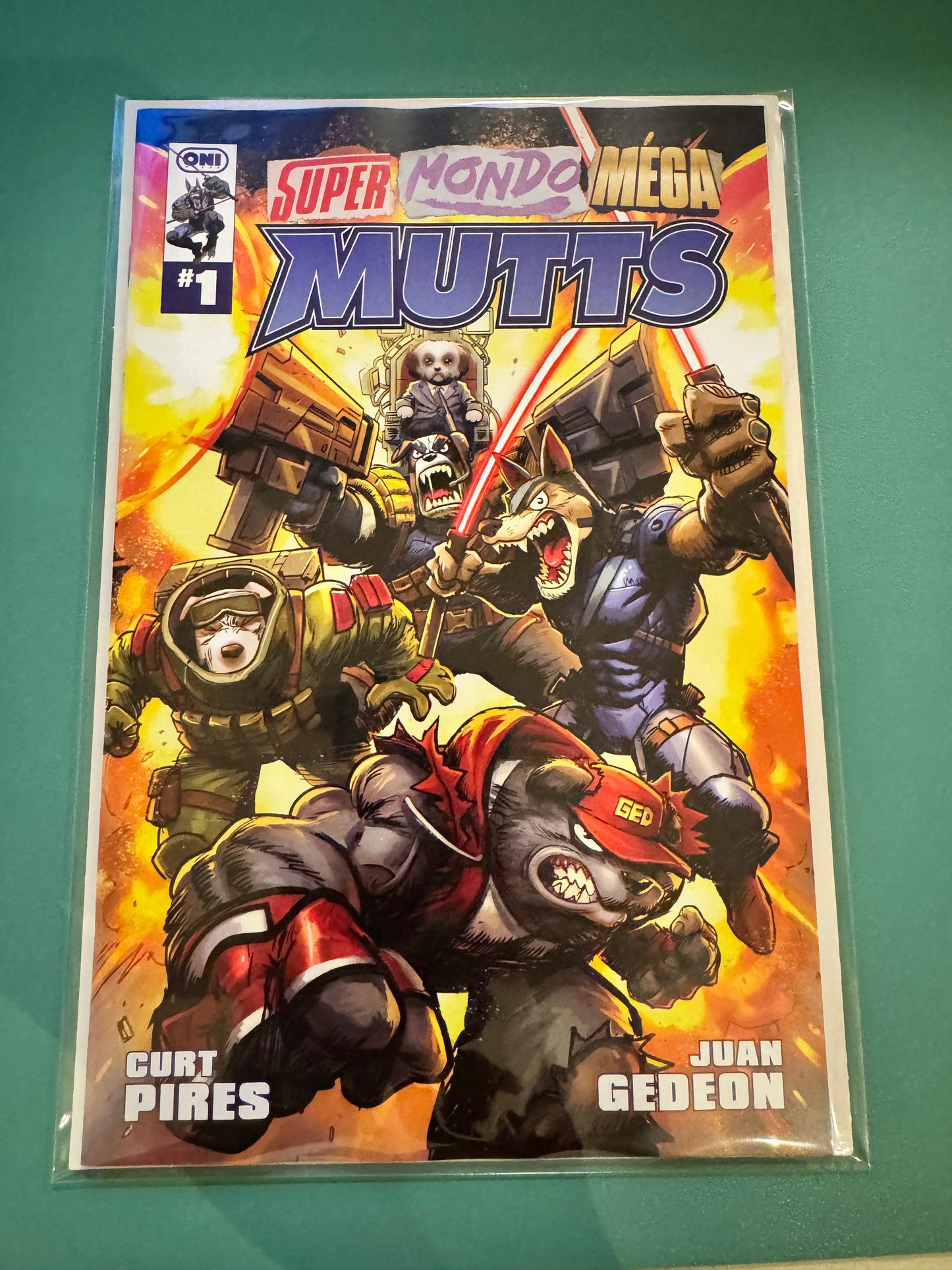 Super Mondo Mega Mutts #1 (of 4) Cvr A Juan Gedeon (MR)