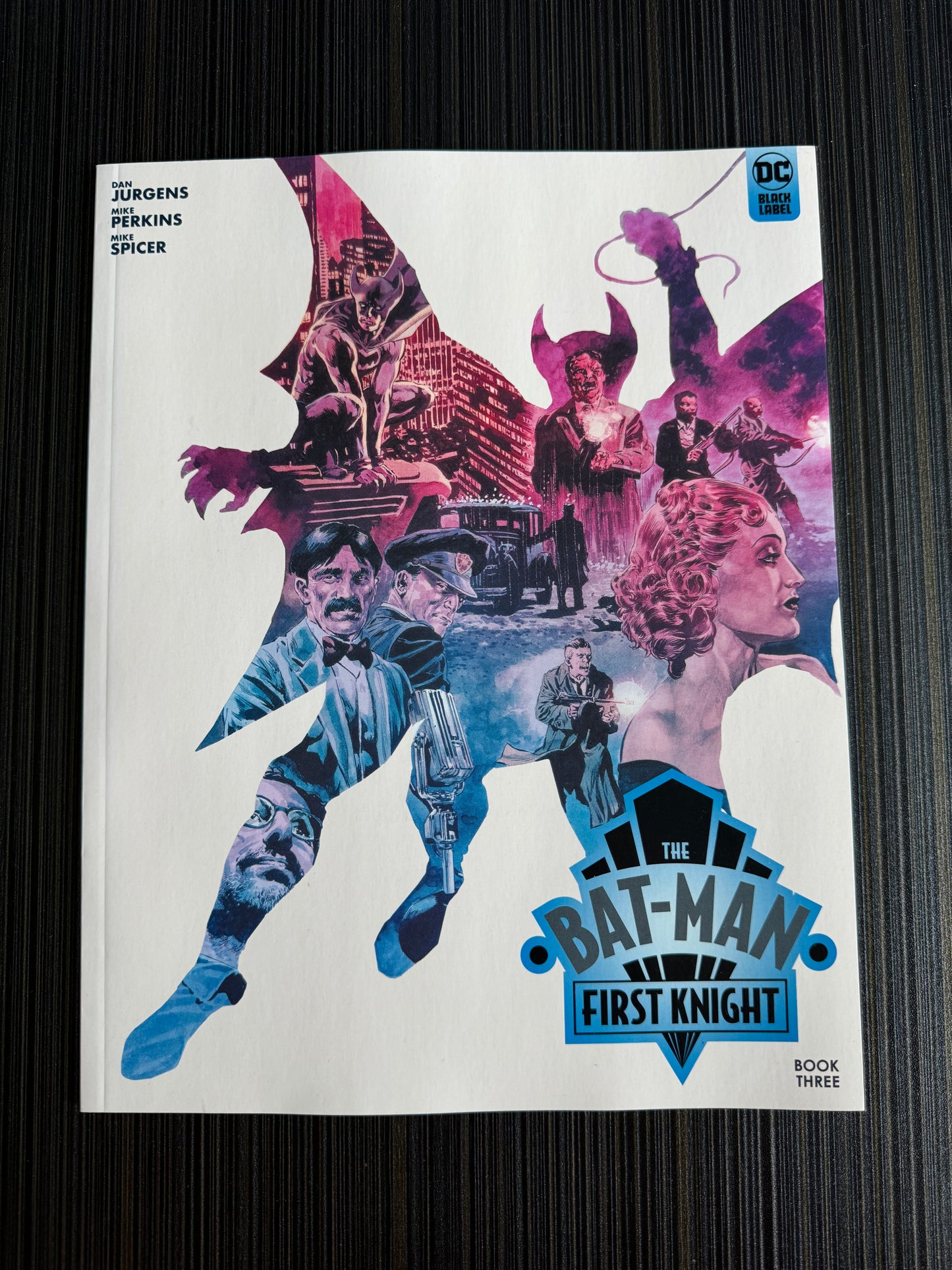 The Bat-Man First Knight #3 (of 3) Cover A Mike Perkins (MR)