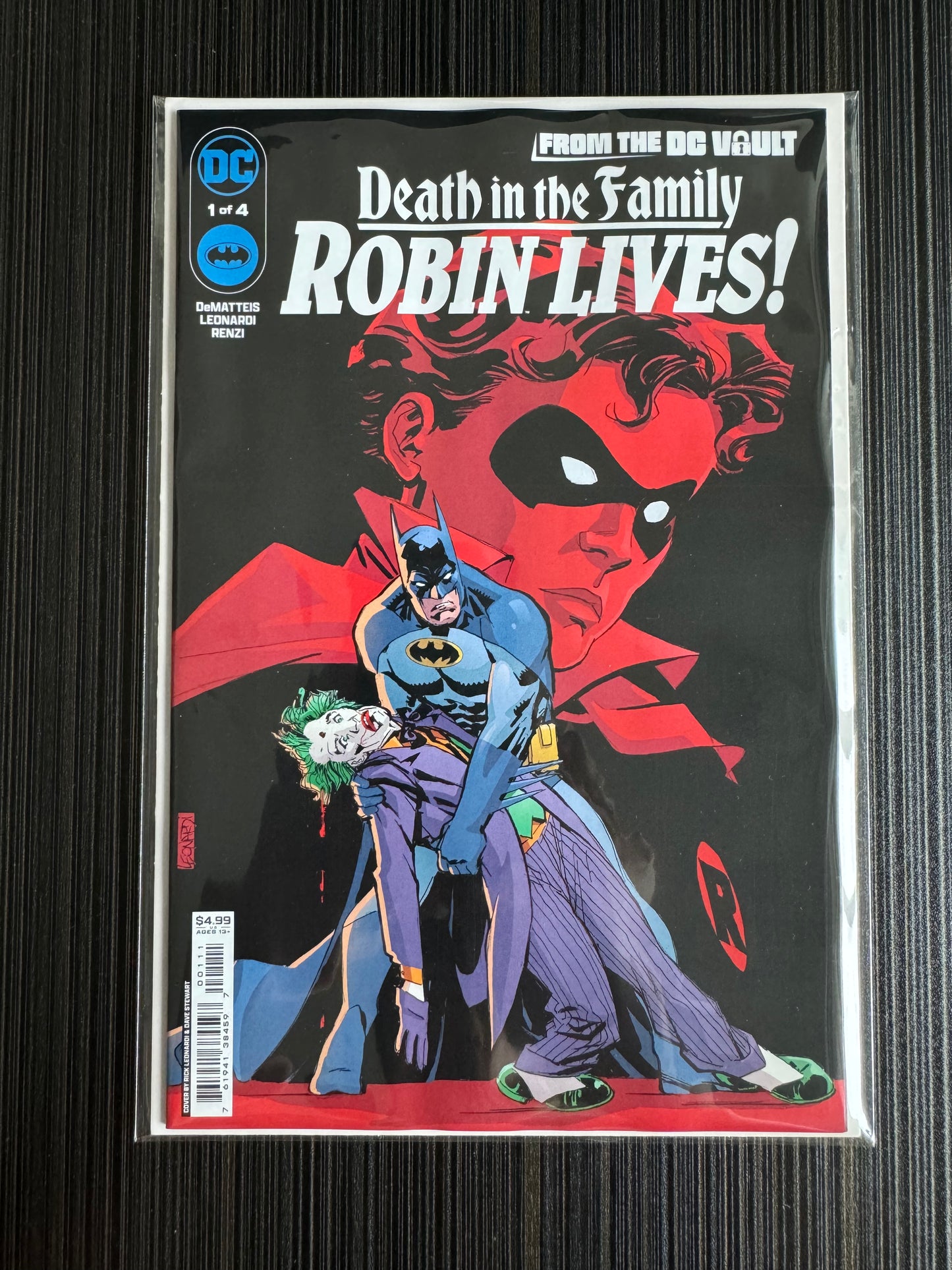 來自 DC Vault Death In The Family Robin Lives #1 封面 A Rick Leonardi