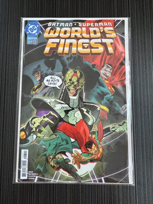 Batman Superman Worlds Finest #43 Cover A Dan Mora