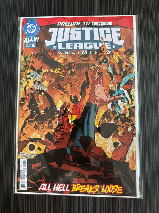 Justice League Unlimited #11 Cover A Dan Mora