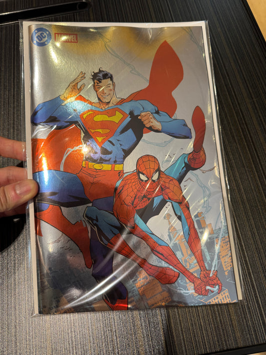 DC漫威超人蜘蛛侠#1（单期）封面Y Jorge Jimenez箔面变体 | 2026年3月24日