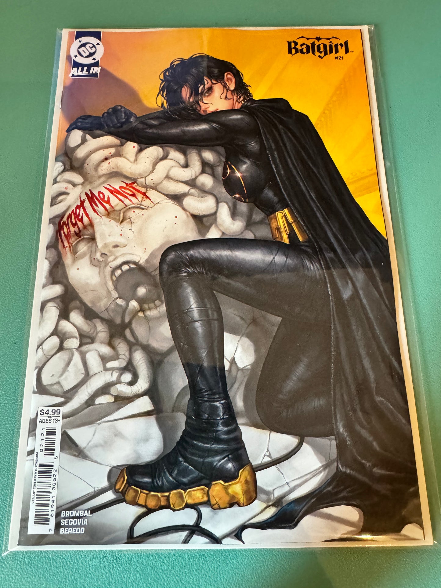 Batgirl #21 Cover B Kyuyong Eom Card Stock Variant