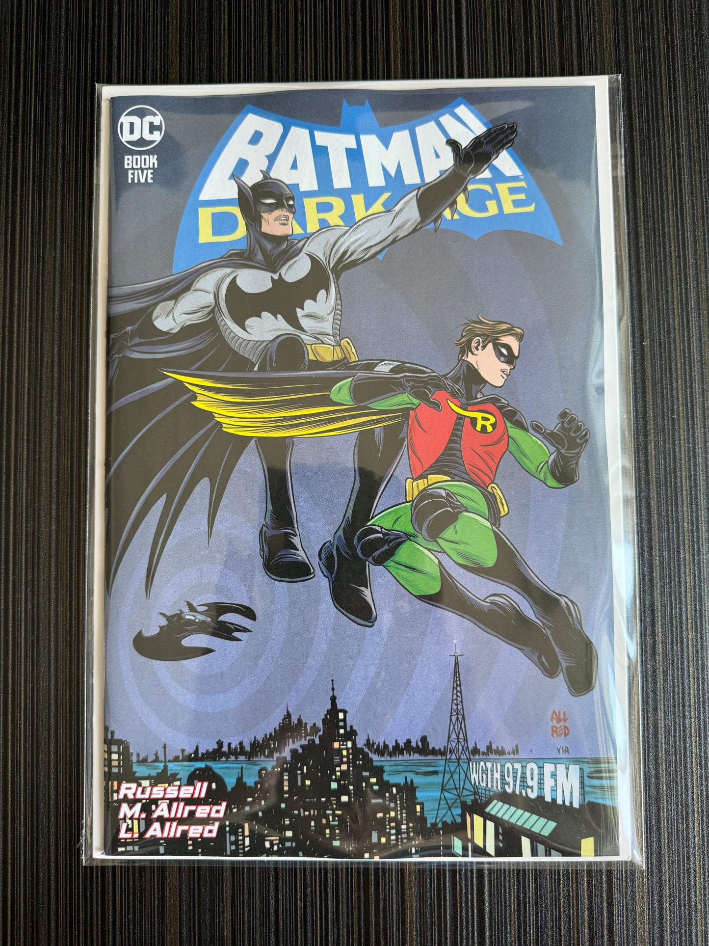 Batman Dark Age #5 (of 6) Cover A Michael Allred