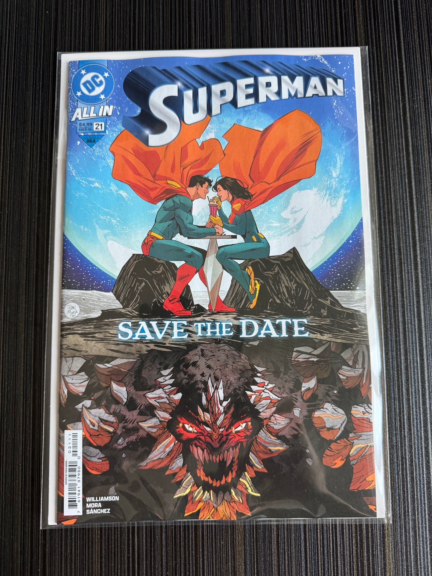 Superman #21 Cover A Dan Mora