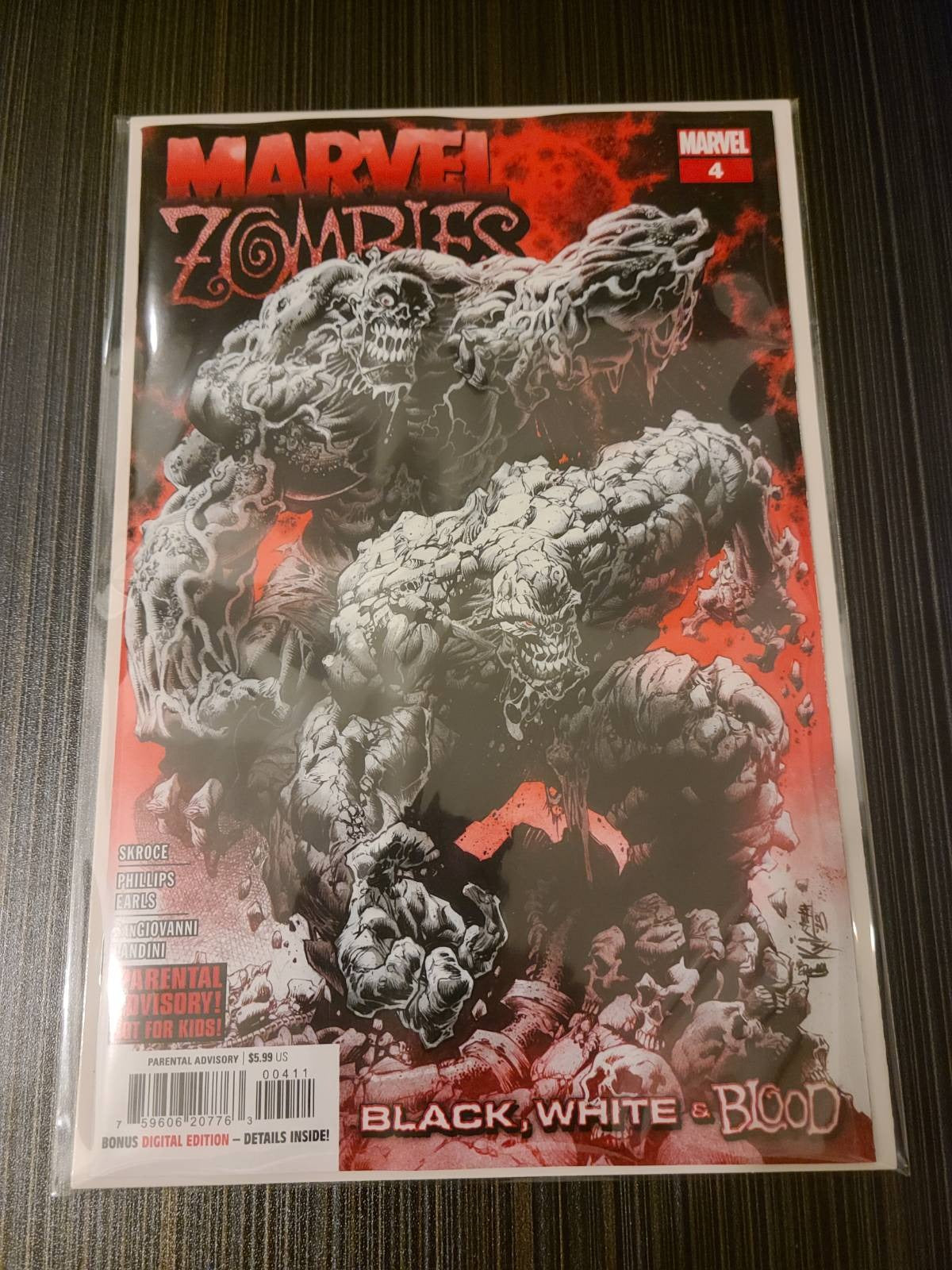 Marvel Zombies: Black, White & Blood #4