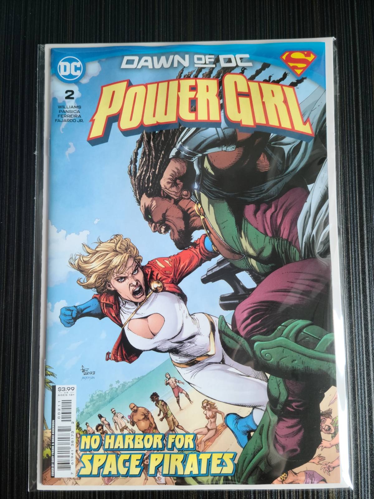 Power Girl #2 封面為加里·弗蘭克 (Gary Frank)