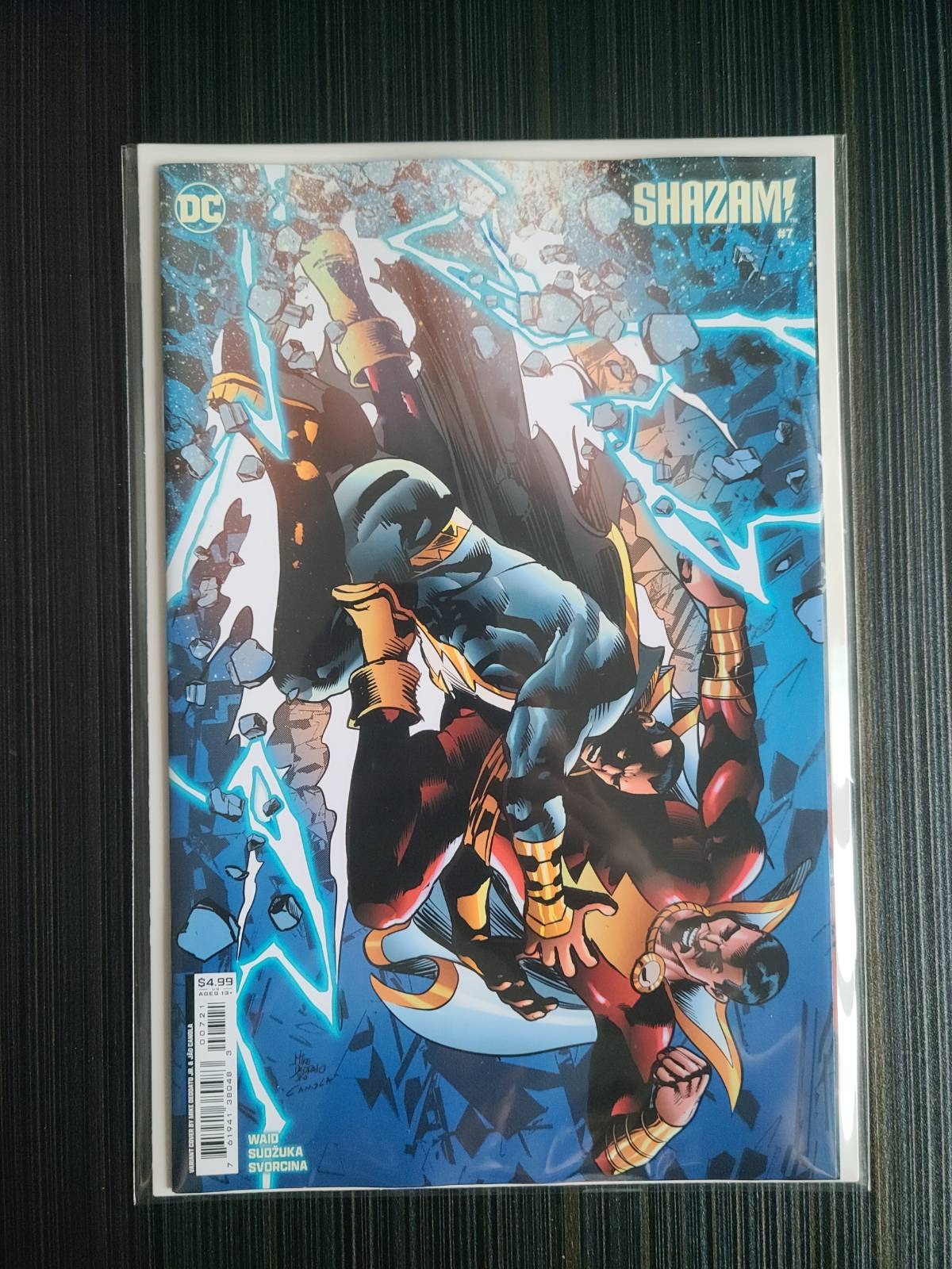 Shazam #7 Cover B Mike Deodato Jr Card Stock Variant