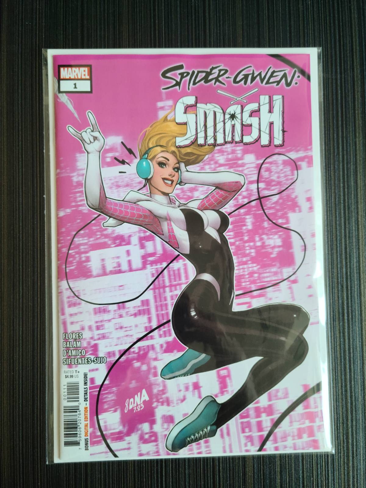 Spider-Gwen: Smash #1